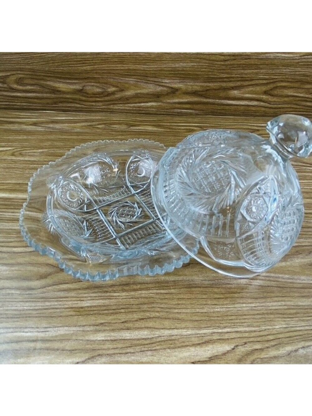 Vintage Round Pressed Glass Cheese Butter Dish Round w Lid Clear Aztec Sunburst